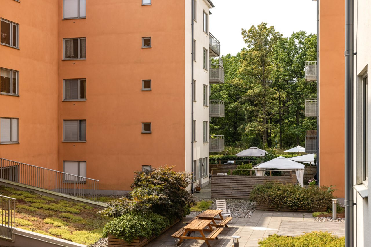 Stora Kvinns Väg 64, 1tr