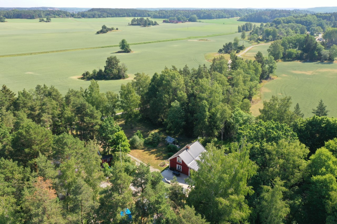 Gamla Byvägen 2