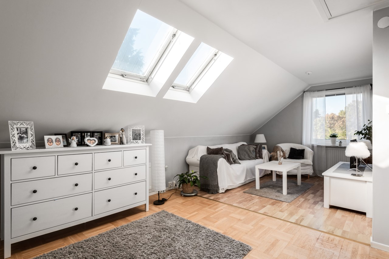 Rågångsvägen 8