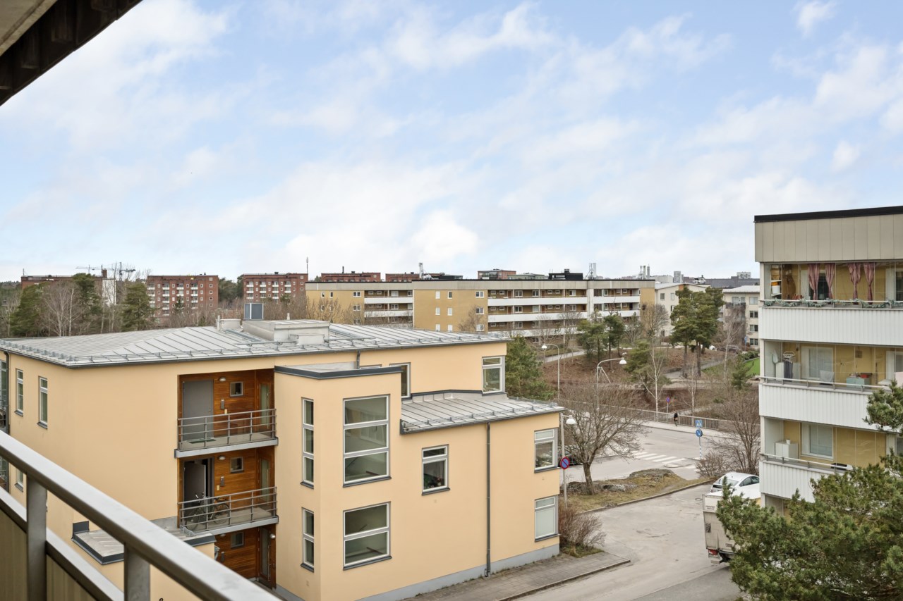 Tvååkersgränd 8