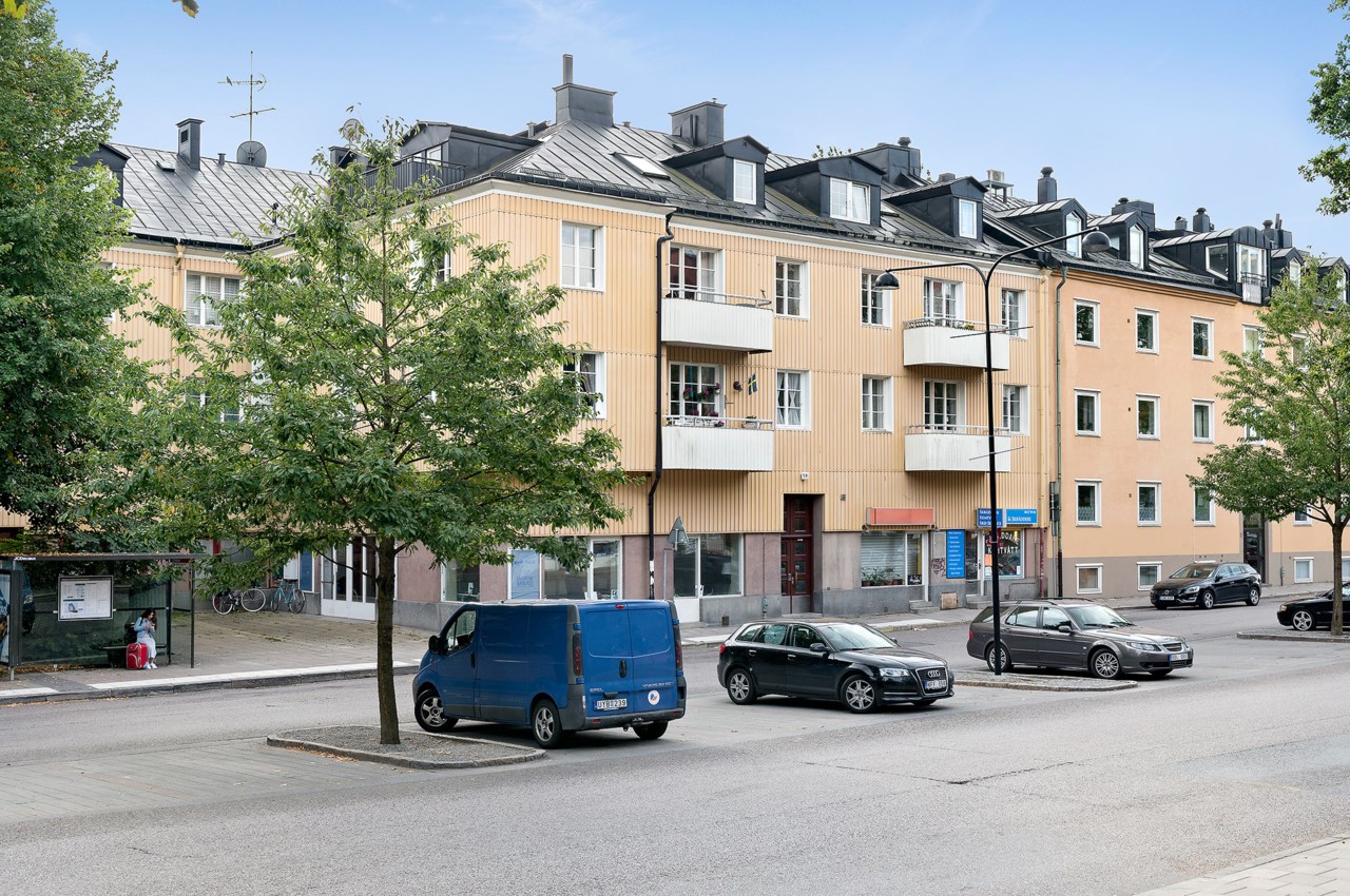 Råsundavägen 73