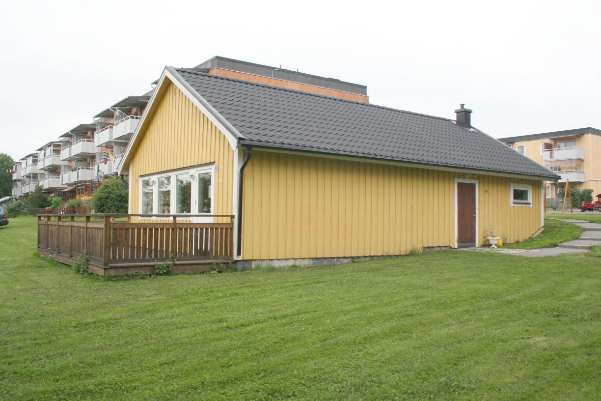 Ekilla gårdsväg 16