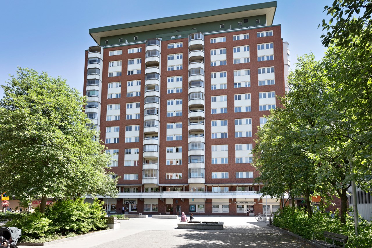 Larsbergstorget 5