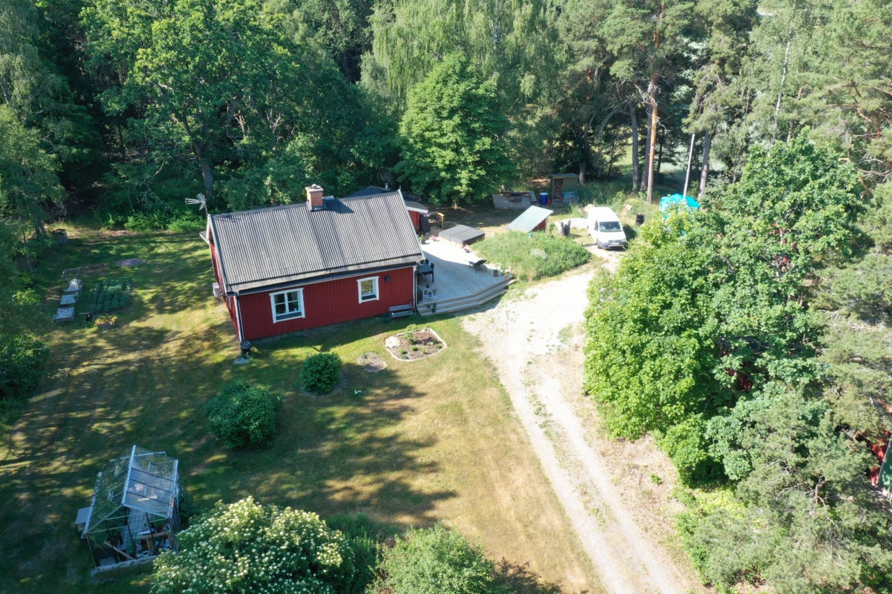 Gamla Byvägen 2