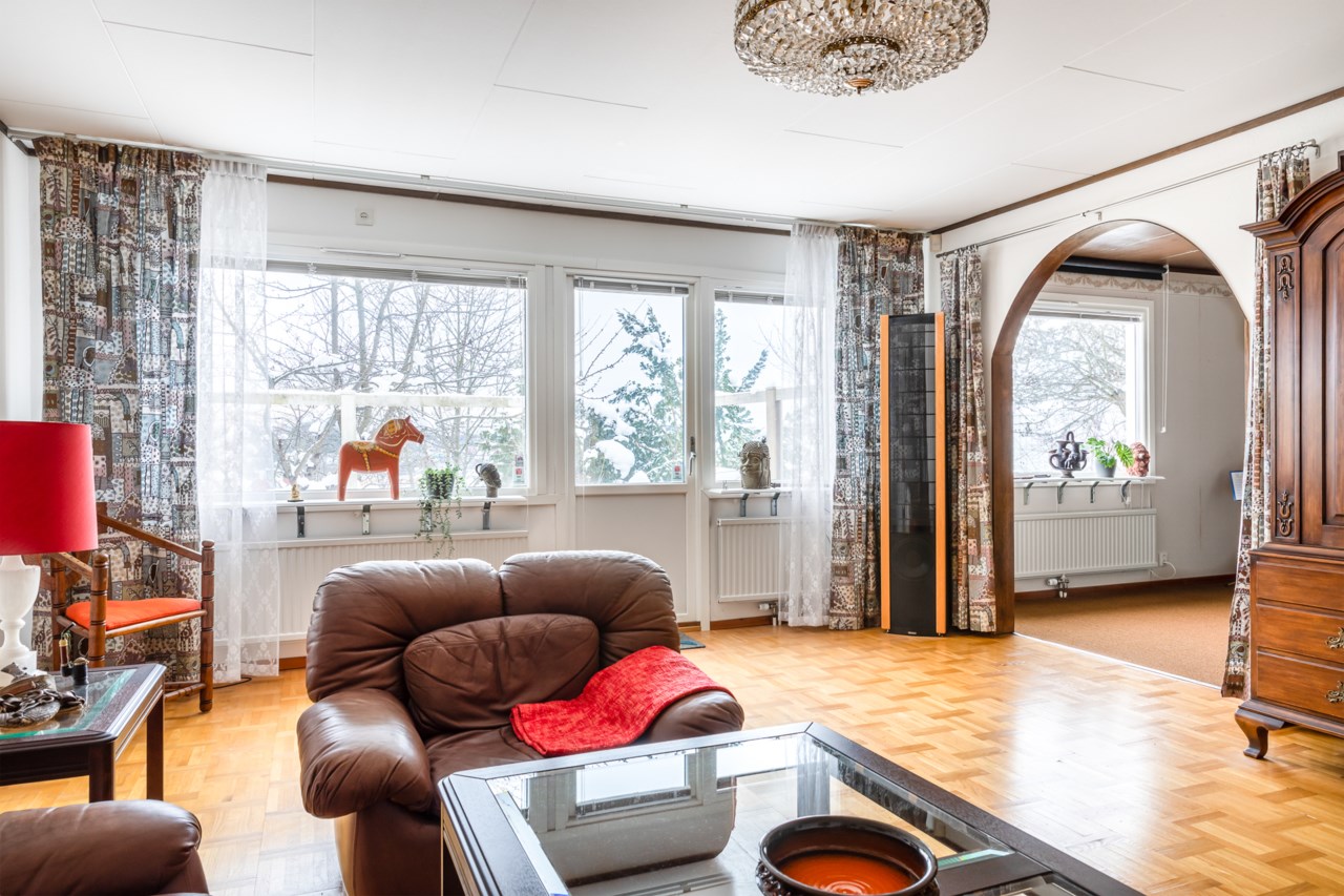 Slagsta gårdsväg 25