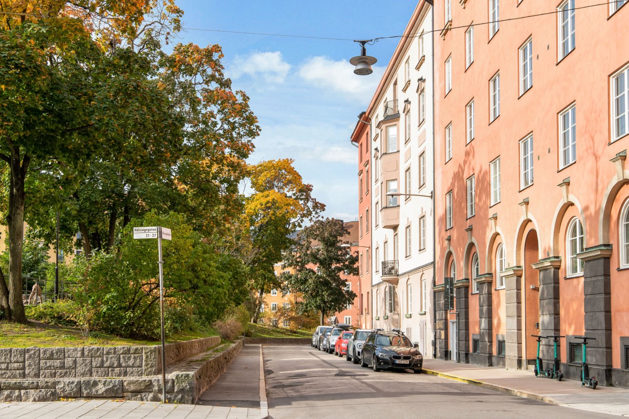Hälsingehöjden 11