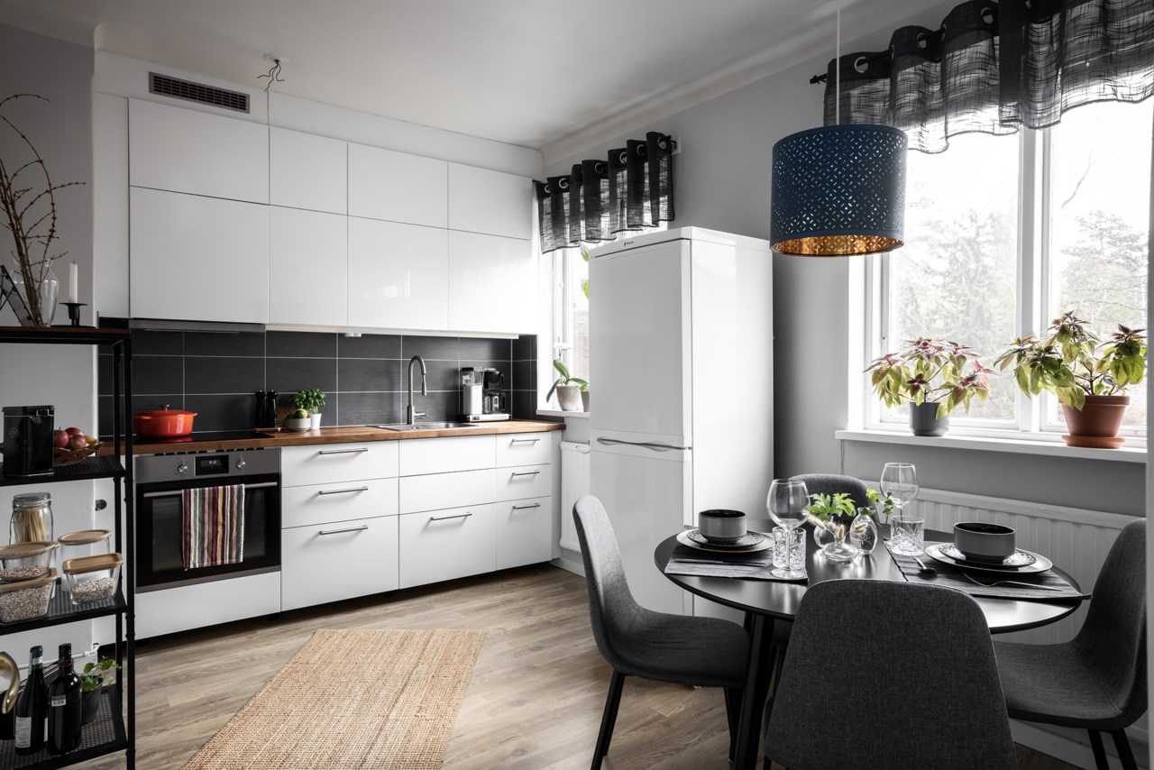 LM Ericssons väg 9
