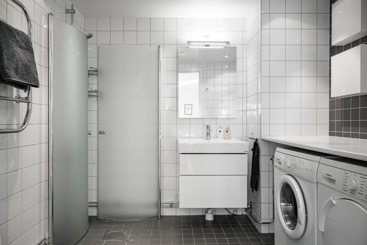 Löjtnantsgatan 3, 7 trappor!