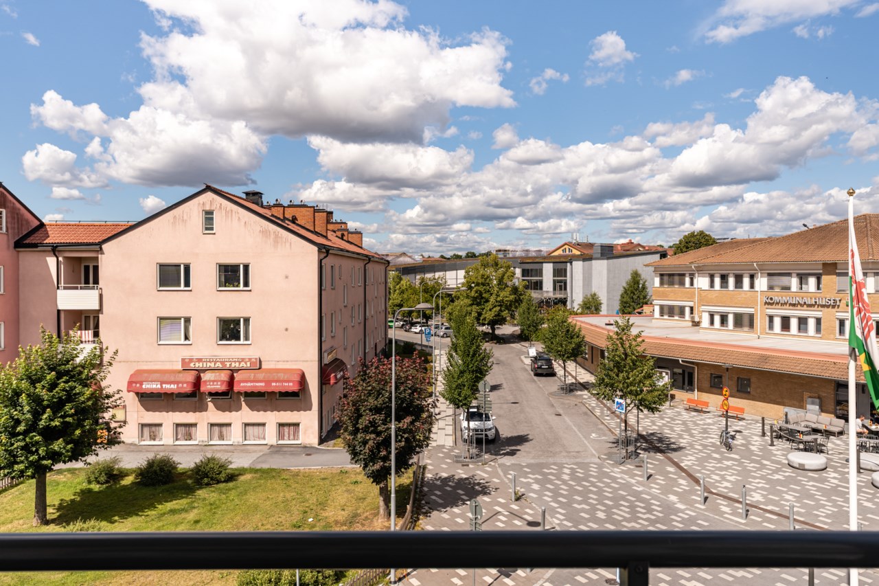 Centralvägen 1