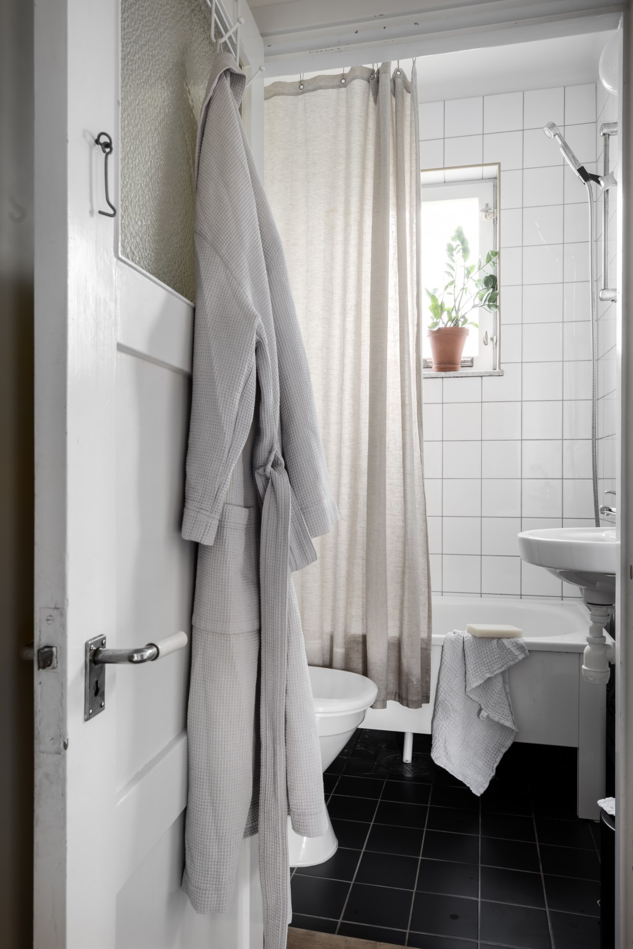 Valborgsmässovägen 24, 2 tr.