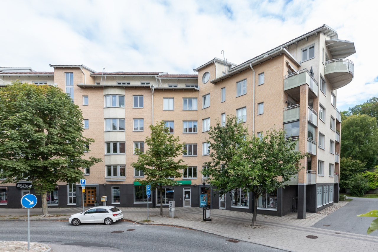 Gustav III:s Boulevard 8