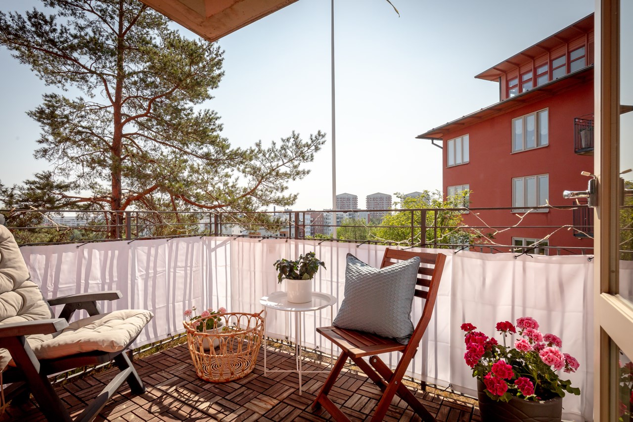 Skidvägen 12