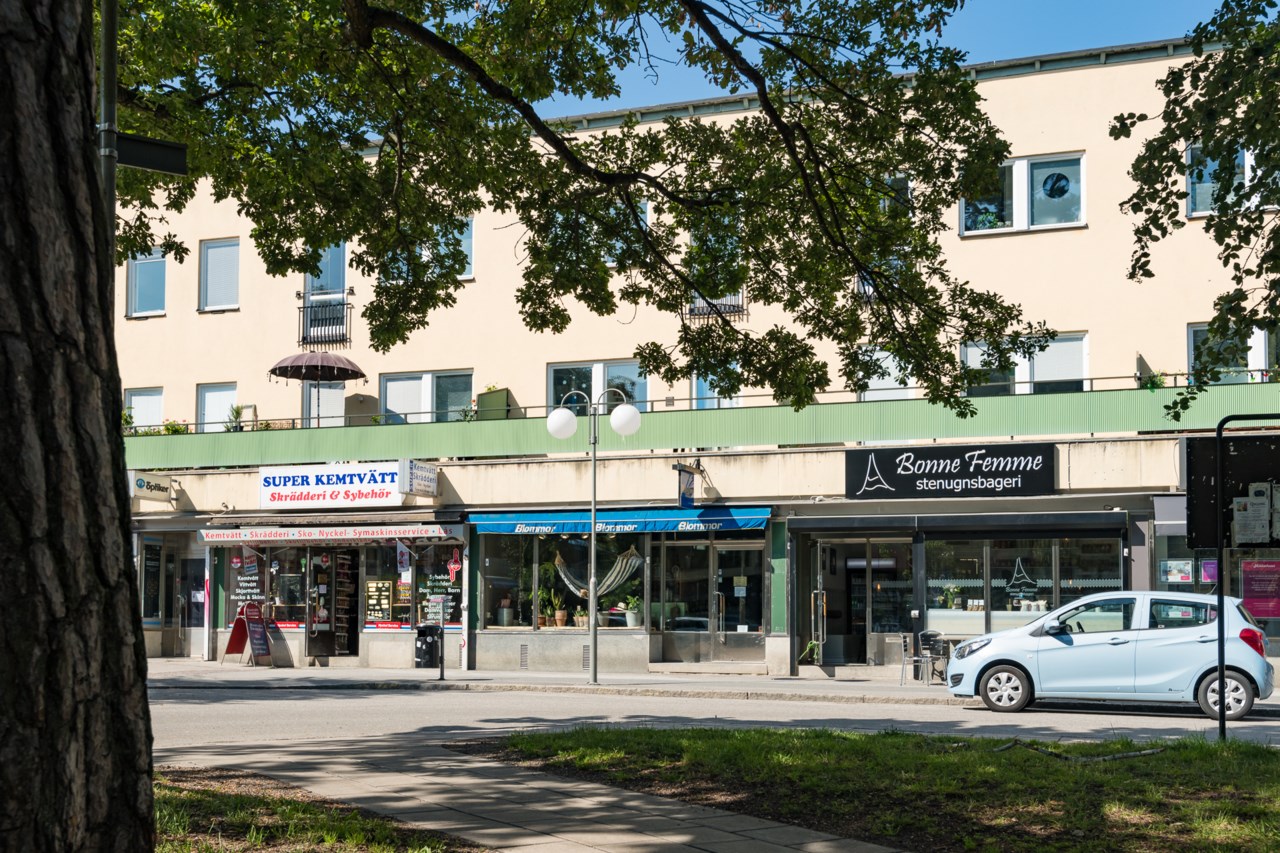 Finn Malmgrens väg 18