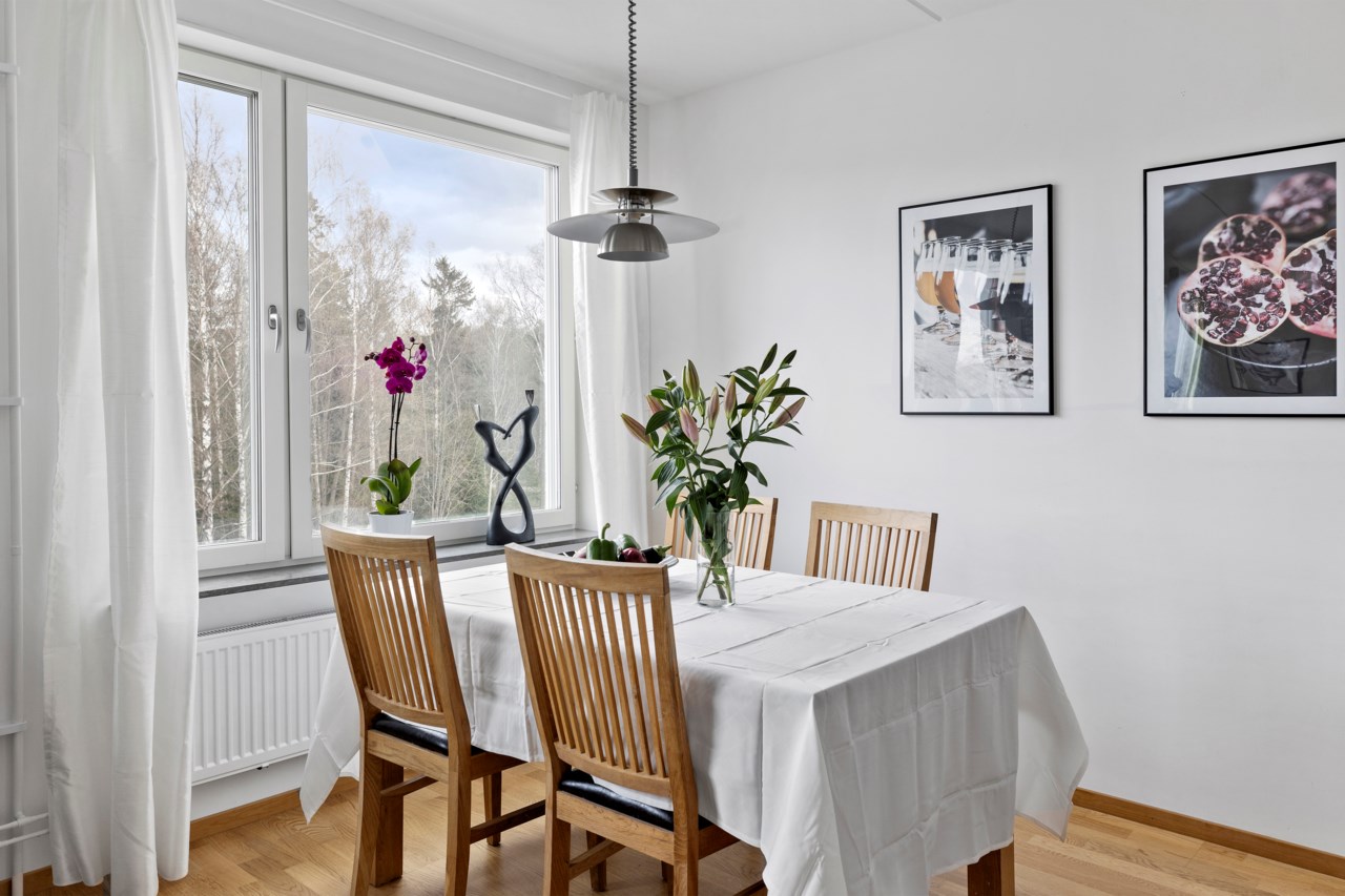 Barrskogsvägen 9