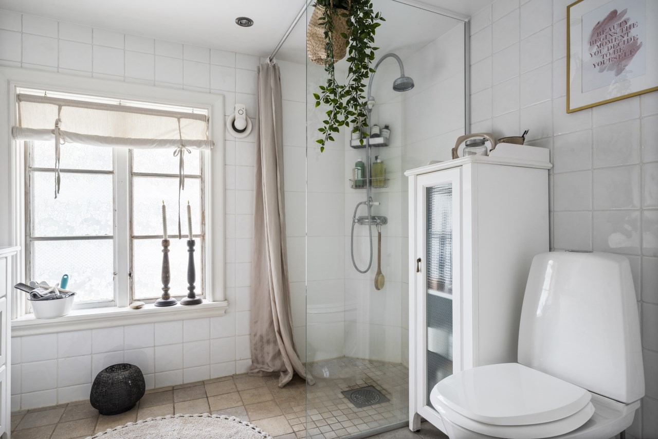 Gårdshus, dusch/wc