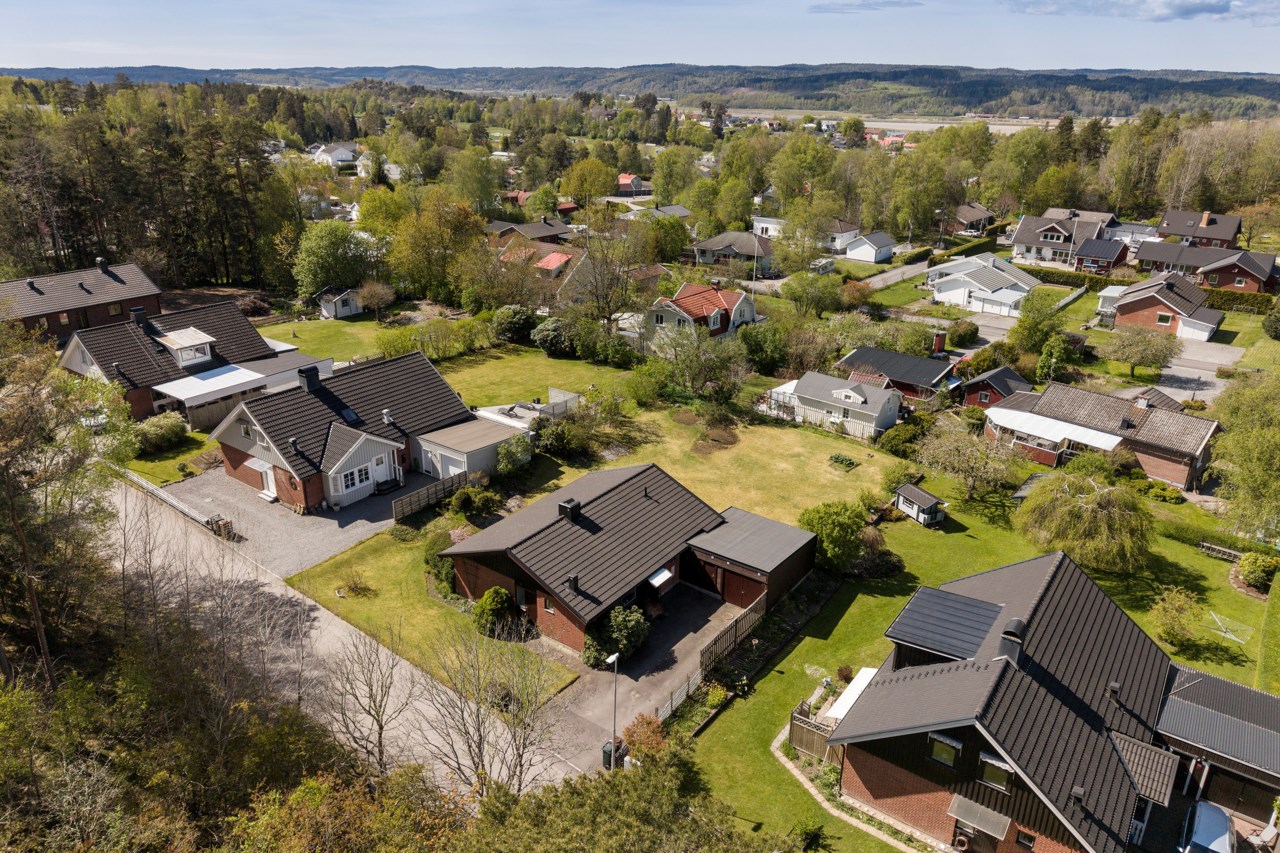Brattåsvägen 8