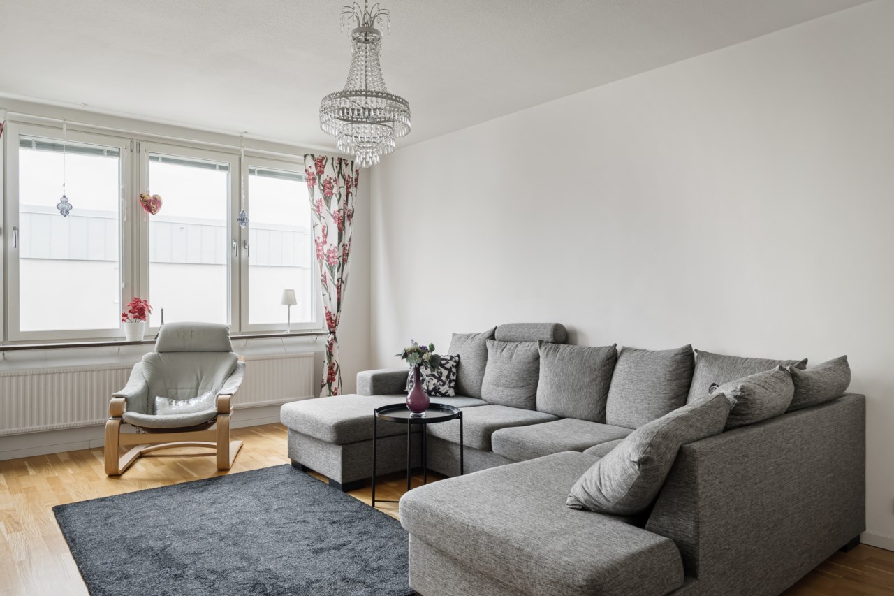 Tvååkersgränd 8