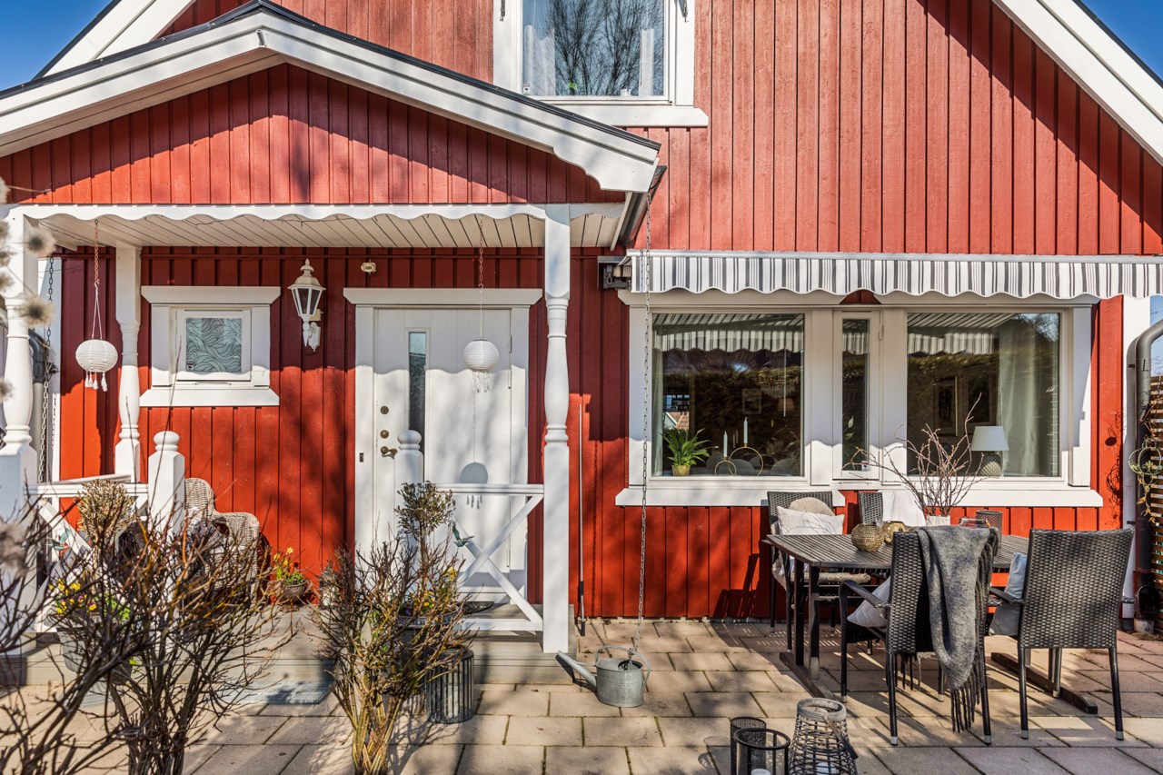 Vårsol på framsidan i söder