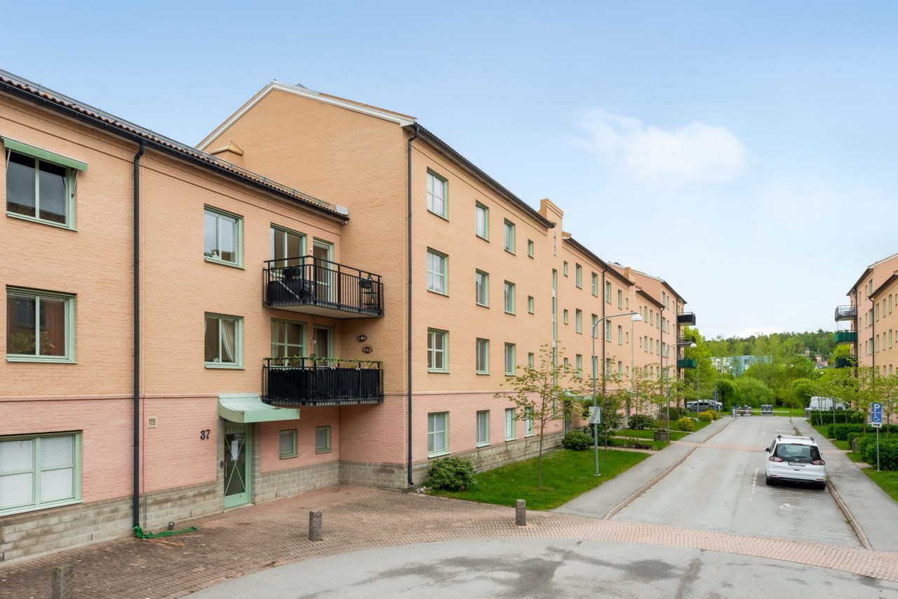 Bäckbornas väg 37