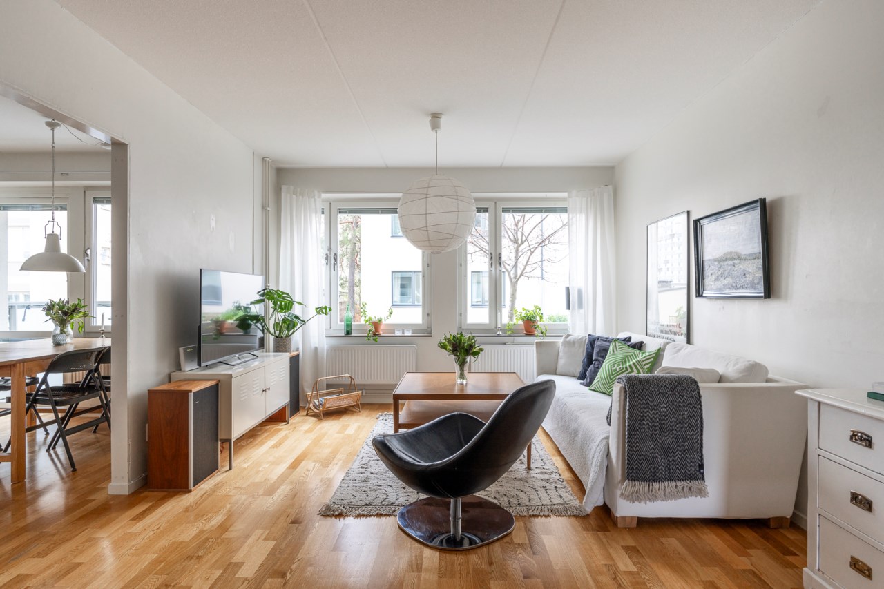 Karlsövägen 3