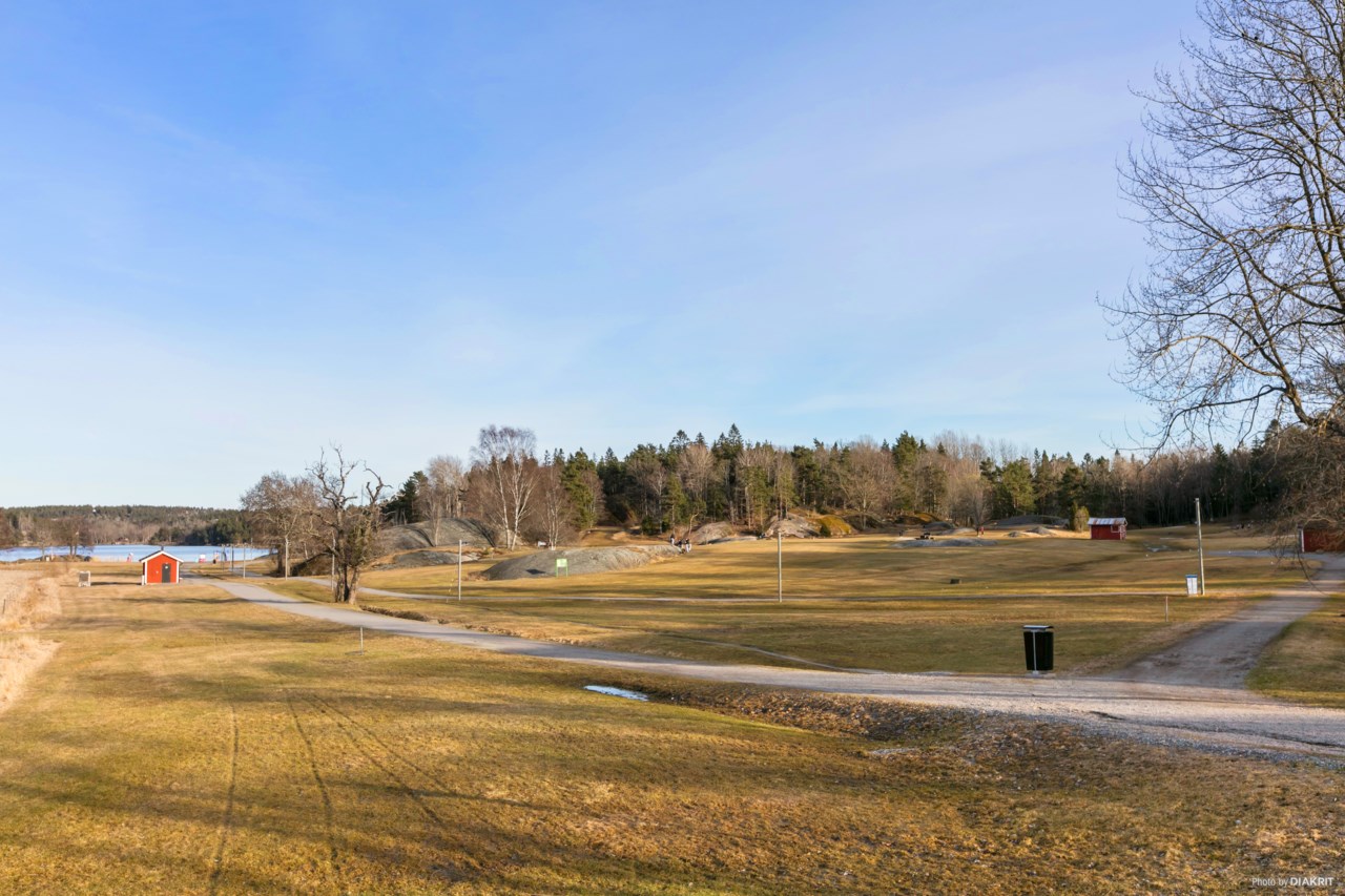 Barrskogsvägen 9