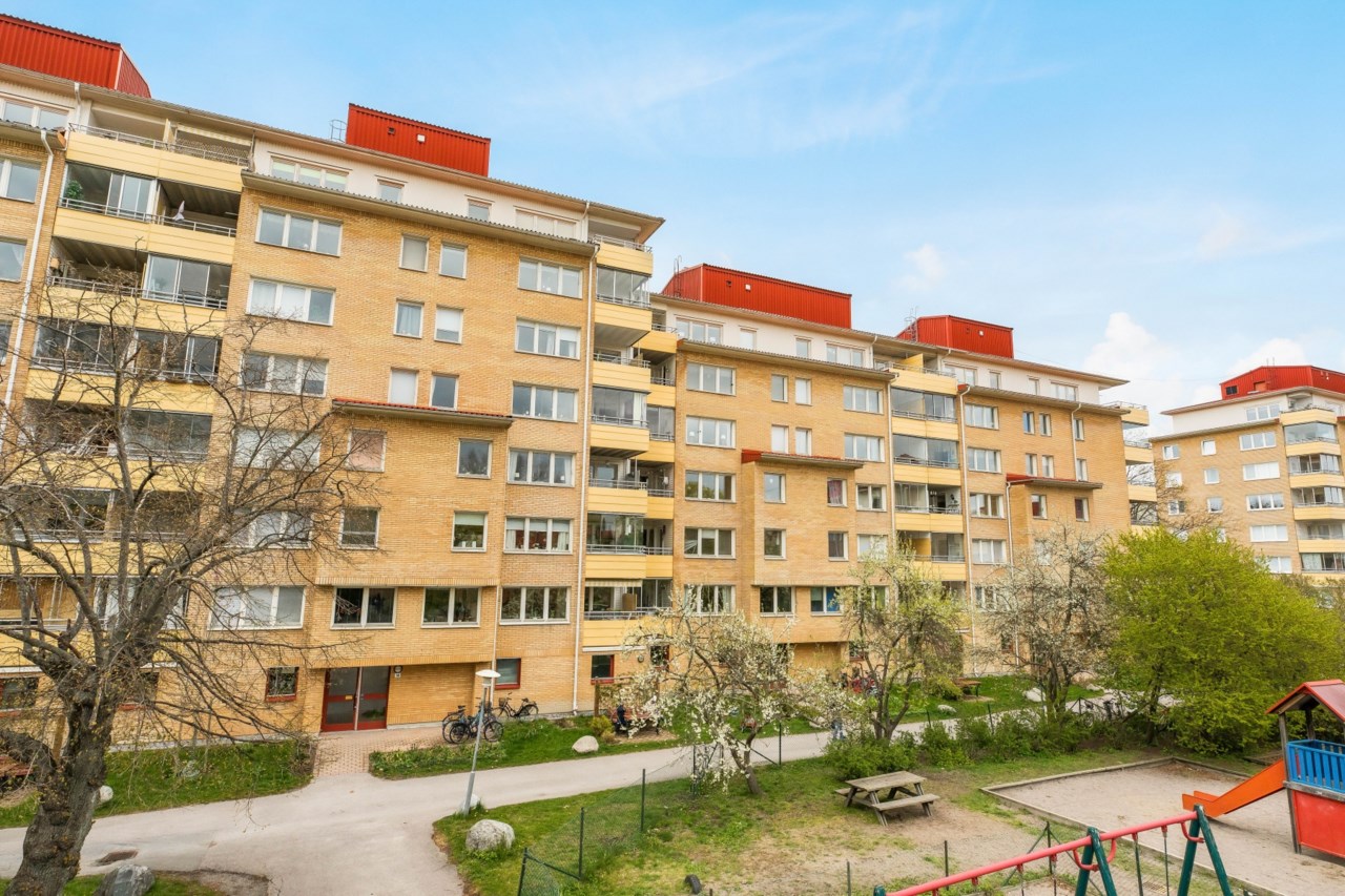 Blomgatan 18