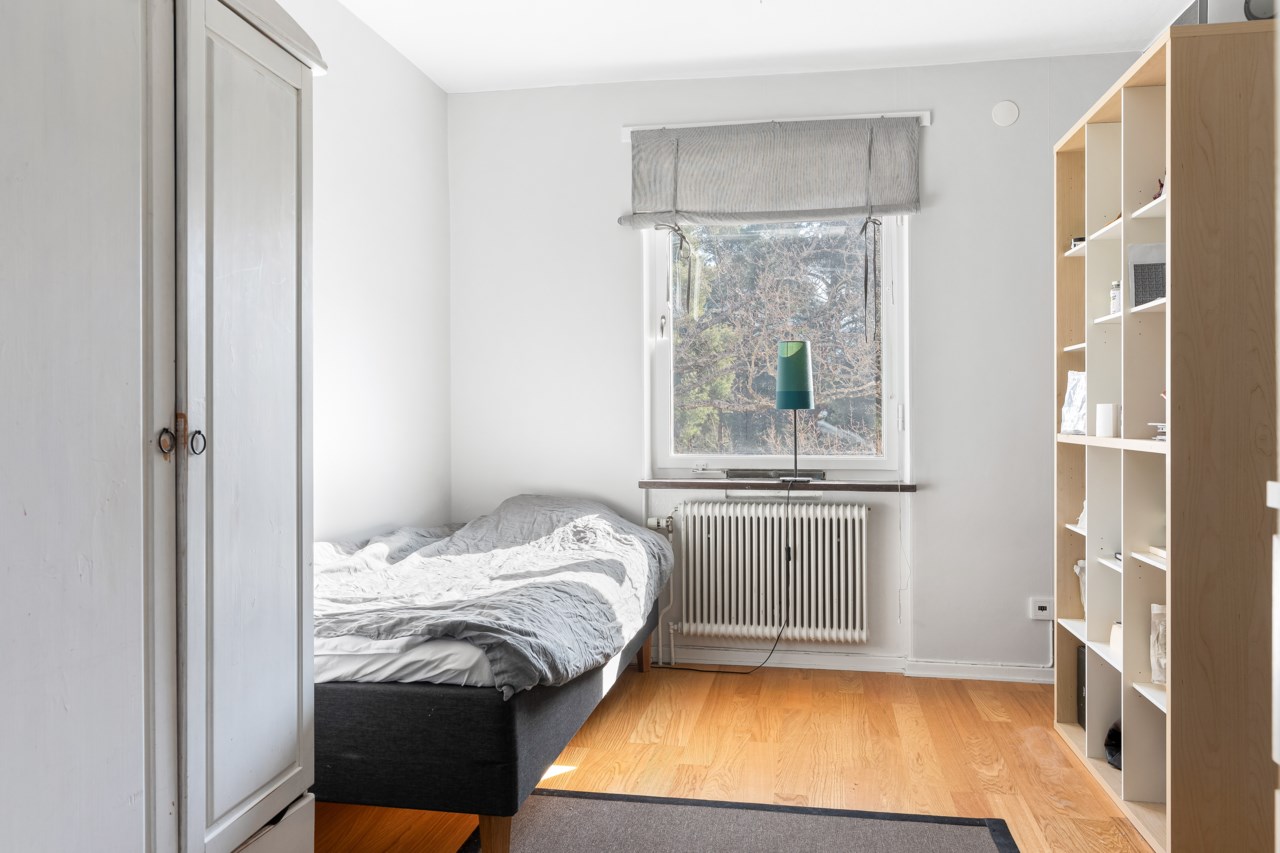 Backvägen 8