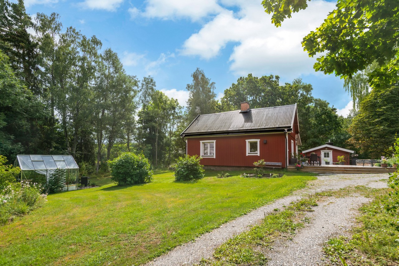 Gamla Byvägen 2