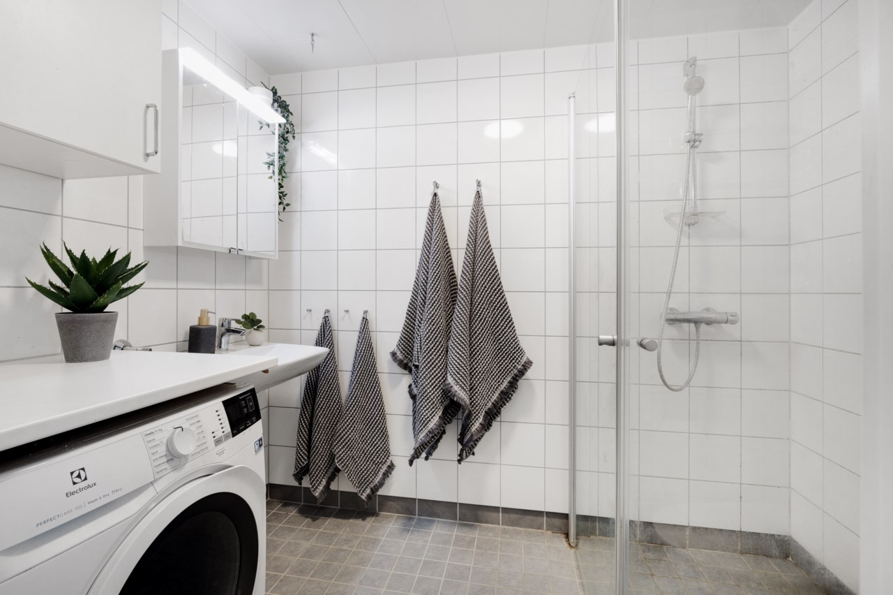 Upplysningens väg 17