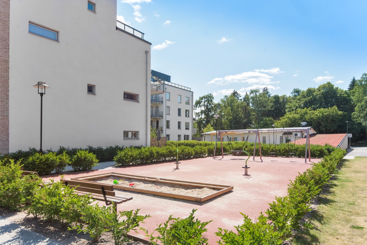 Follingbogatan 22