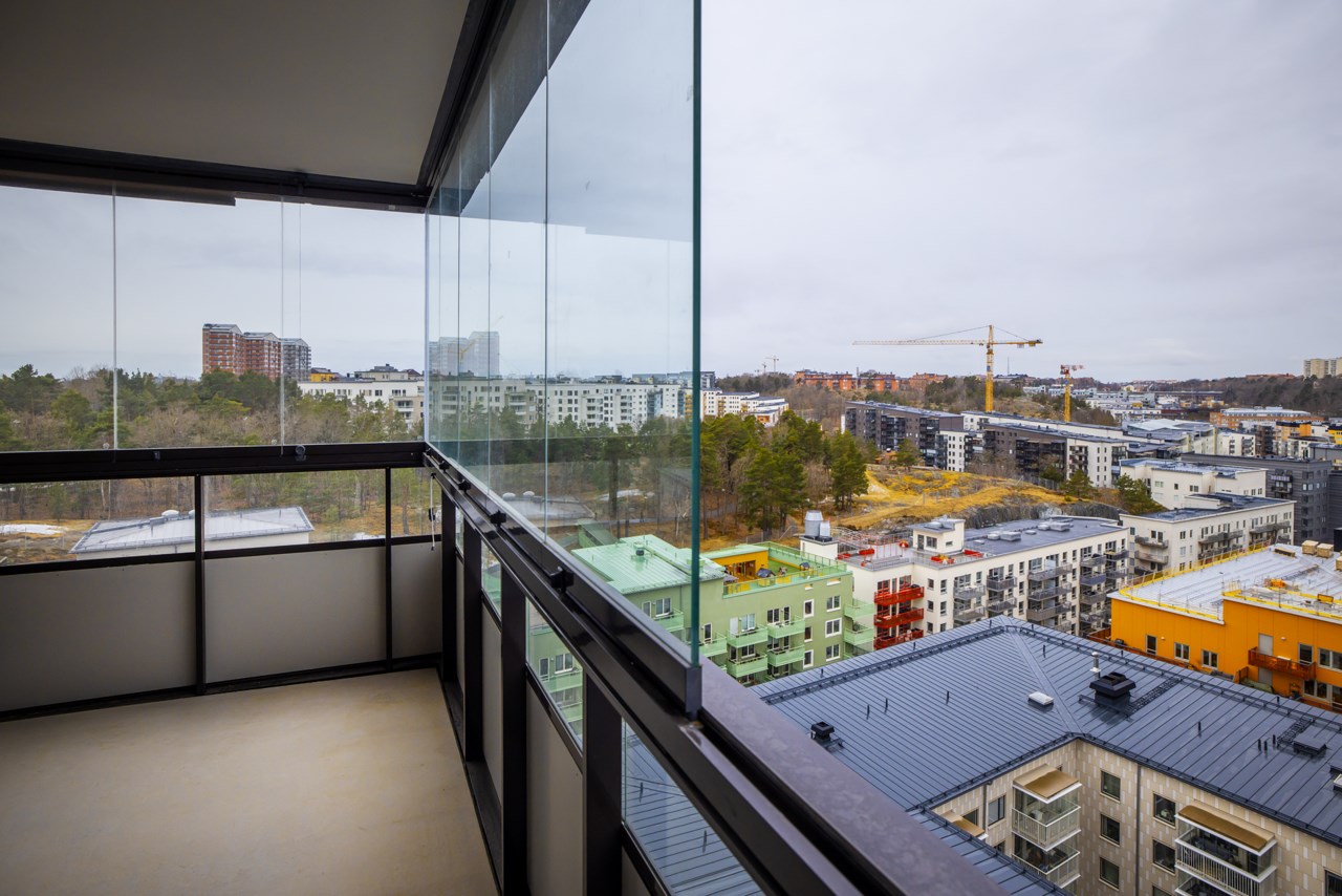 Önologgatan 1, 14 tr