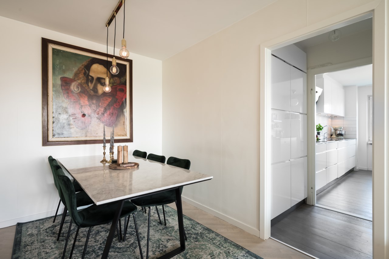 Per Hallströms Väg 12