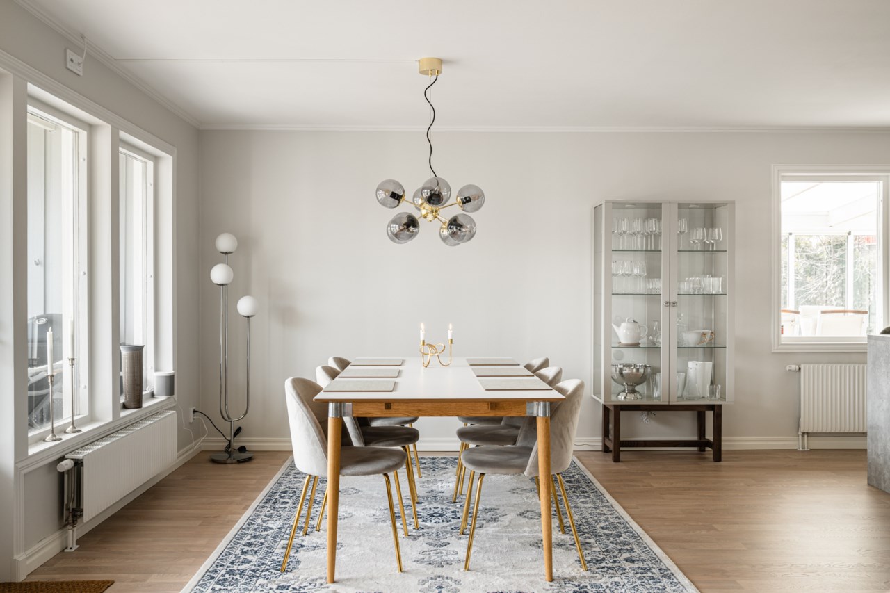 Slånbärsvägen 18