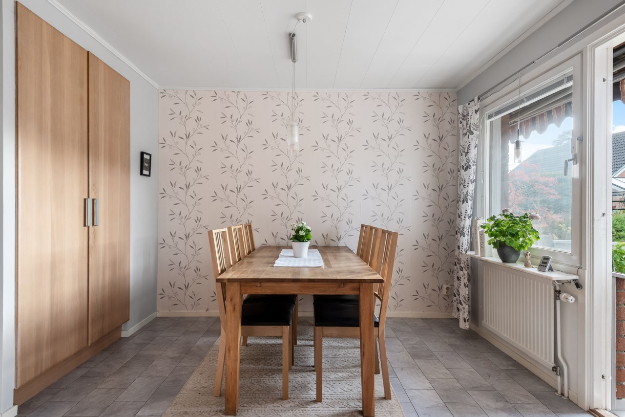 Rågångsvägen 8
