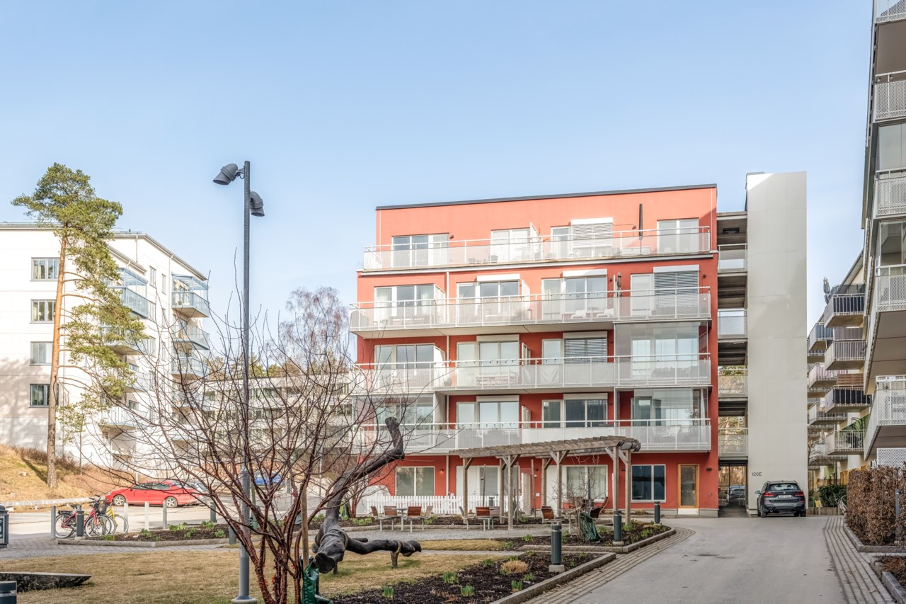 Tussmötevägen 120E