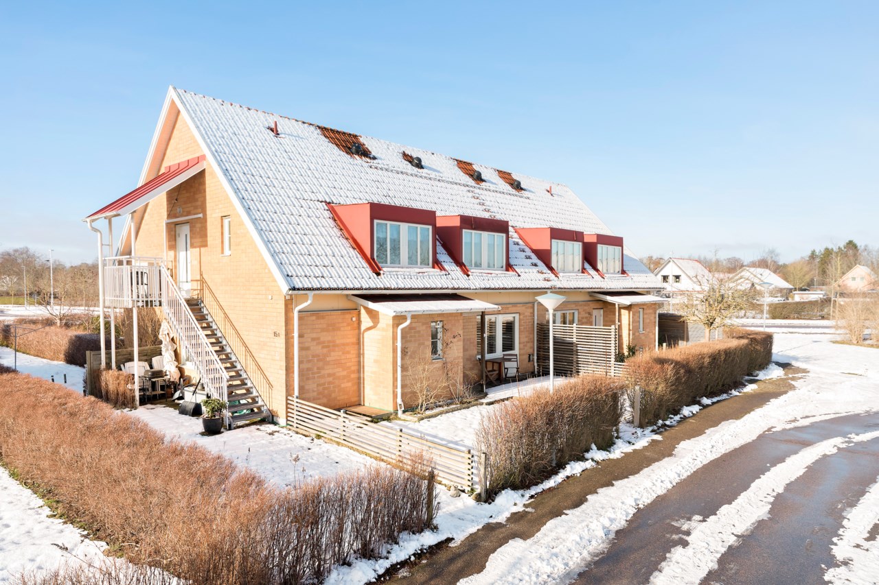 Långhusallén 15B
