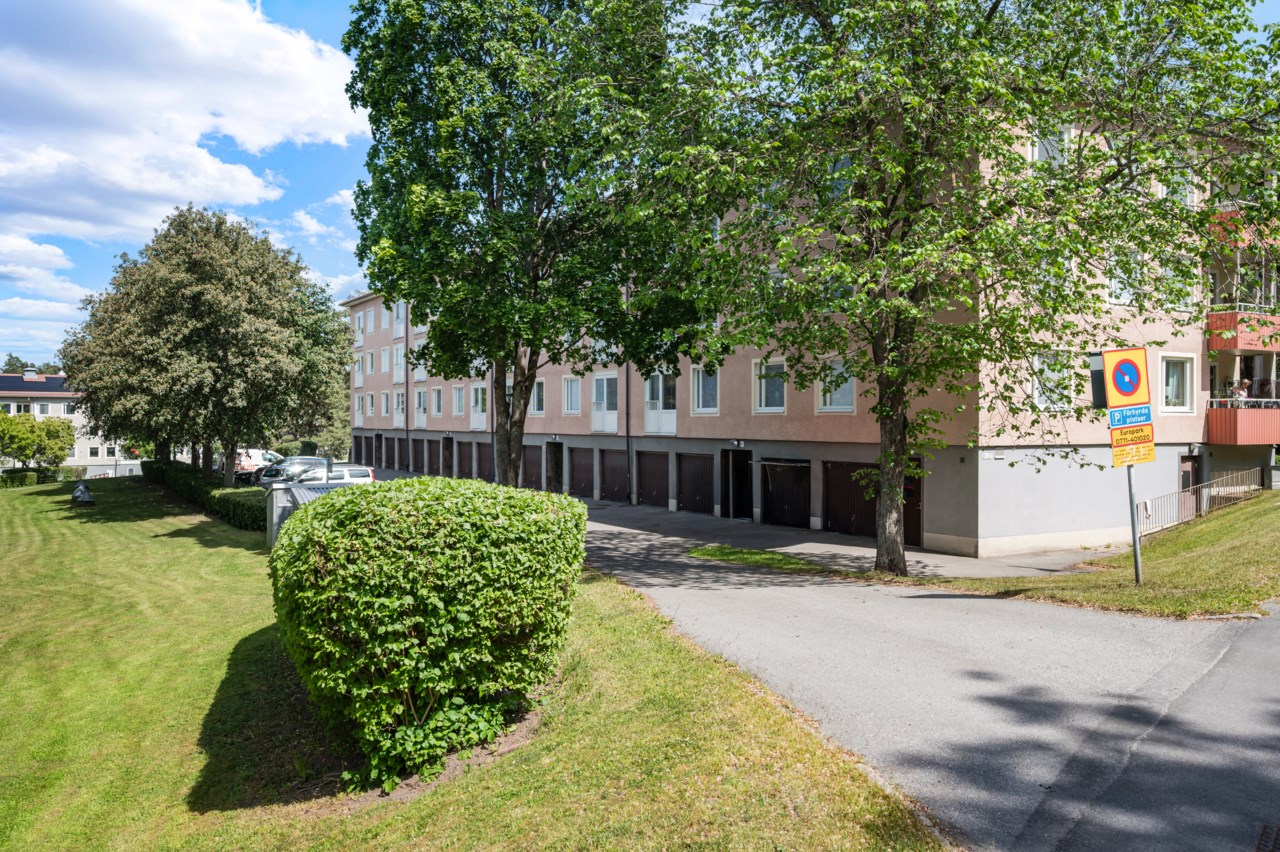Flygarvägen 25