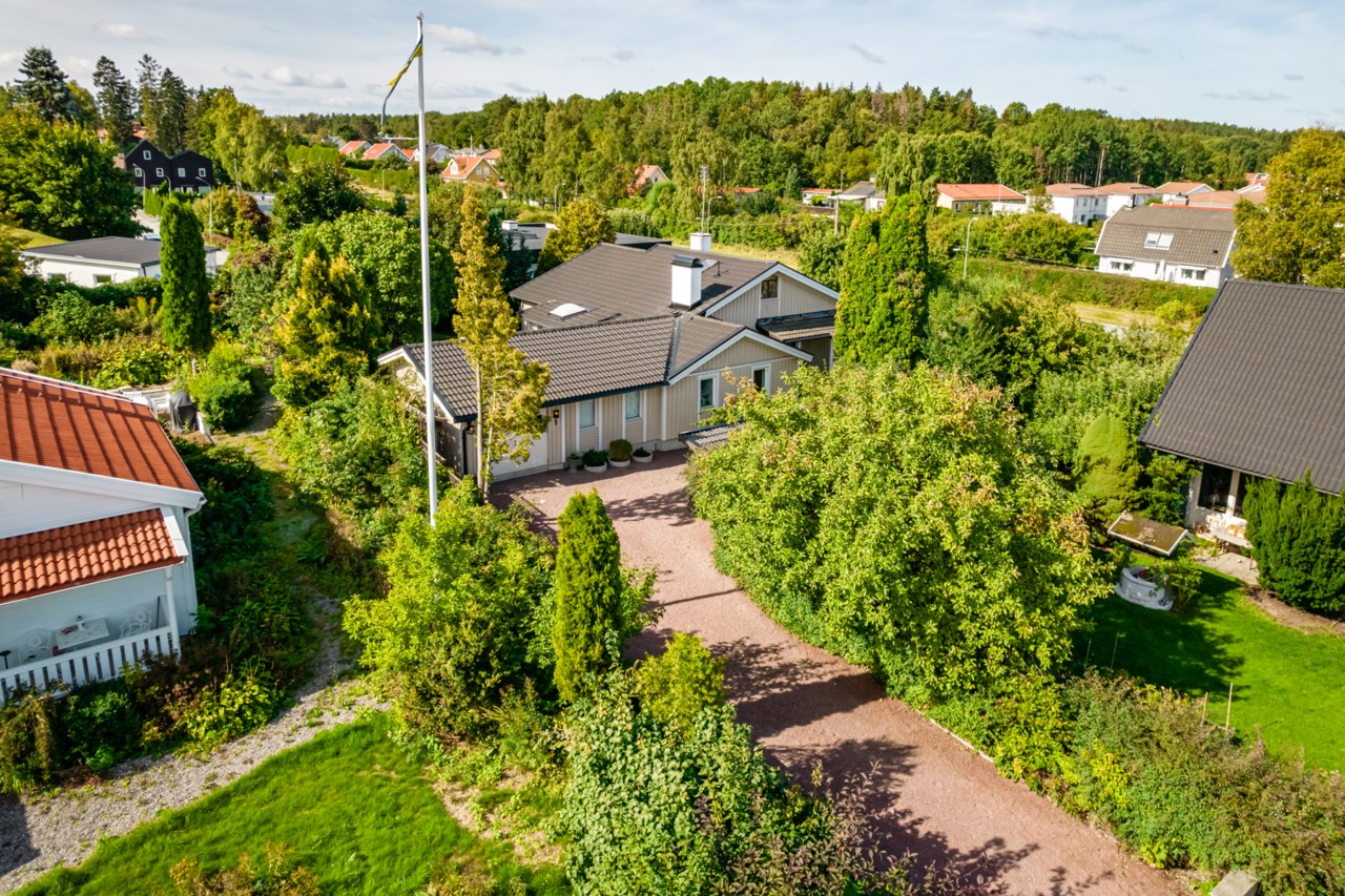 Svärdvägen 5