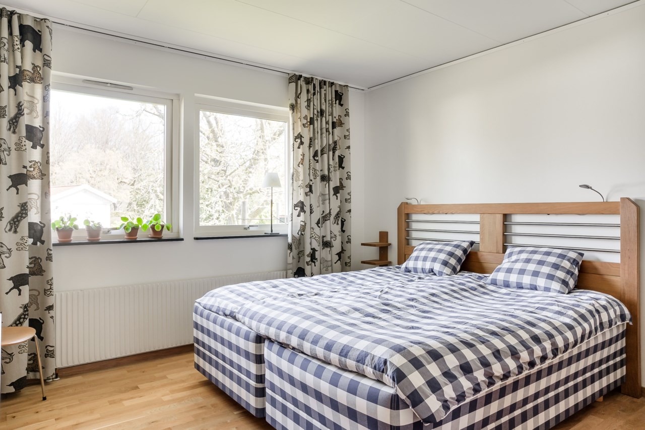 Slånbärsgården 5